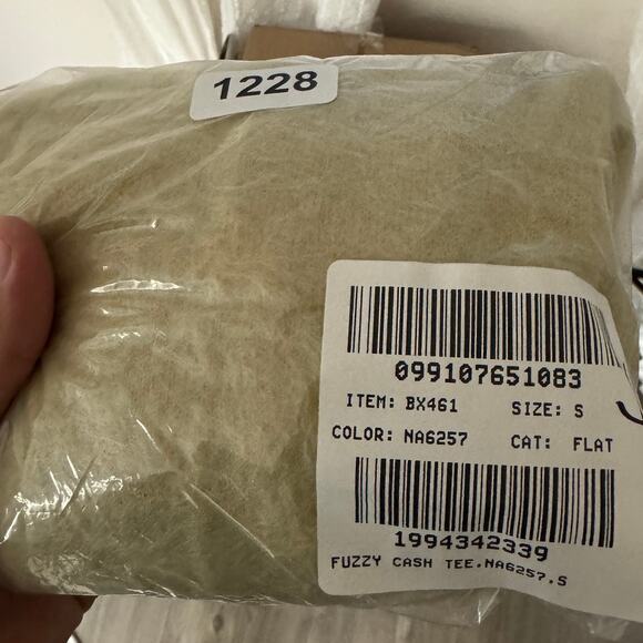 J.Crew Brushed Cashmere Sweater T-Shirt S Tan Crew Neck Short Sleeve Soft Fuzzy - Picture 6 of 6